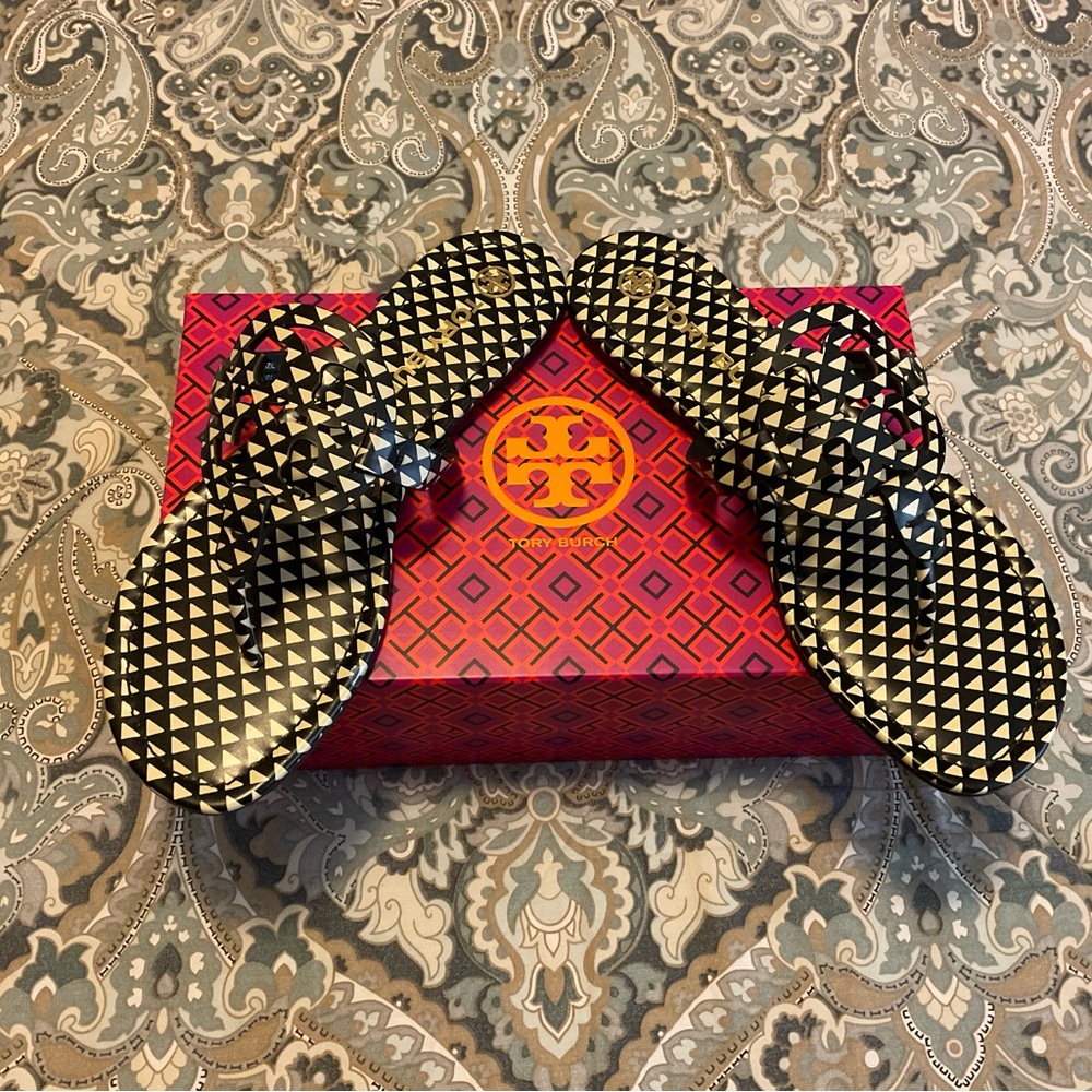 New Tory Burch Miller Triangle Geo Allover Printed leather Sandal Women’s Sz 9 M